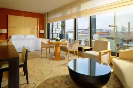 Sheraton Berlin Grand Esplanade - 42