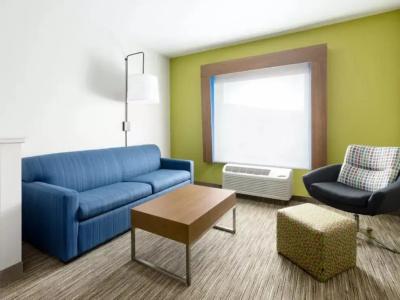 Holiday Inn Express & Suites Oakhurst - Yosemite Park Area by IHG - 31