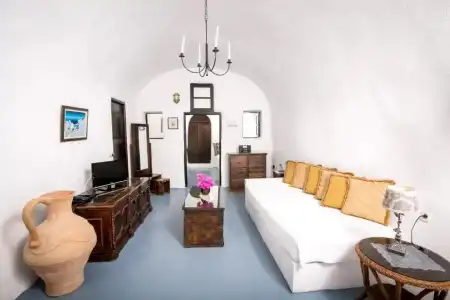 Alexander's Suites - 44