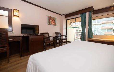 Baumanburi Patong - 46