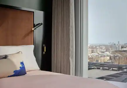 Montcalm East, Autograph Collection - 60