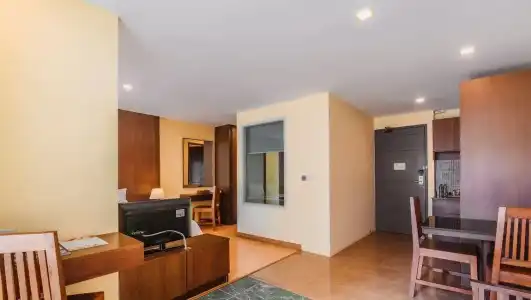Elite Suites Patong - 57