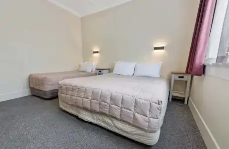 Tower Lodge Motel - 86