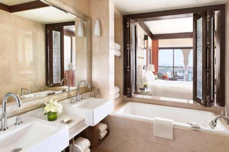 The Ritz-Carlton Abu Dhabi, Grand Canal - 34