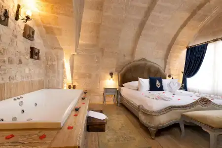 Elysion Cave Suites - 40
