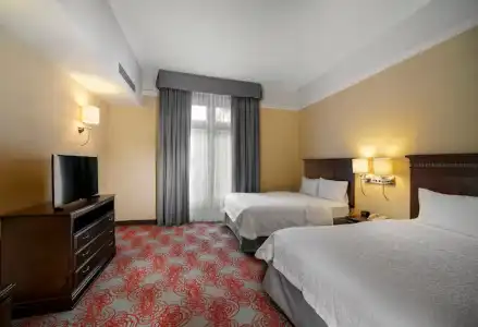 Hampton Inn & Suites by Hilton Mexico City - Centro Historico - 52