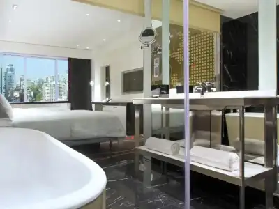Le Meridien Saigon - 15