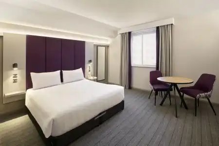 Premier Inn London Fulham - 29