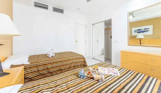 Hollywood Mirage - Excels & Resorts - 29