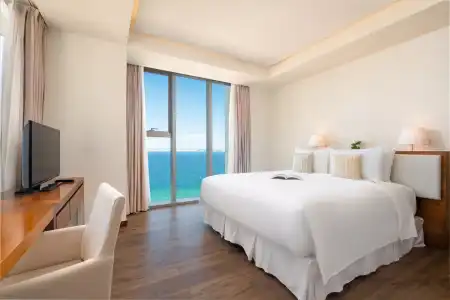 A La Carte Da Nang Beach - 59