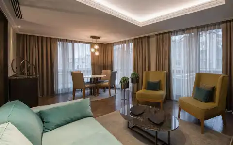 10 Karakoy - 68