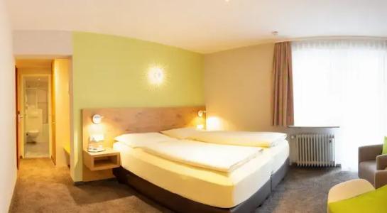 Azenberg Stuttgart, Sure Collection by BW - 64