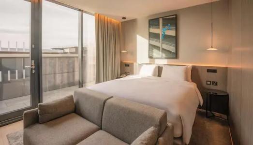 Radisson Blu Royal, - 36