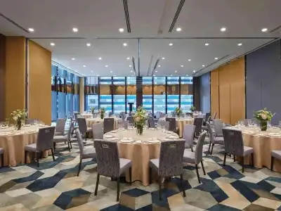 Sofitel Singapore City Centre - 12