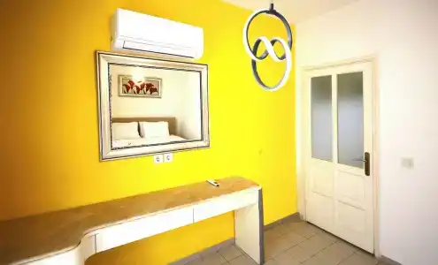 Gold Twins Boutique - 9