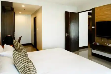 Crystal Suites Suvarnabhumi Airport - 49