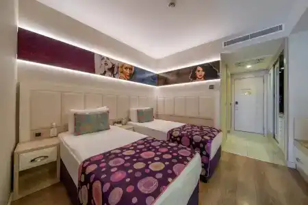 Azura Deluxe Resort & Spa - Ultra All Inclusive - 64