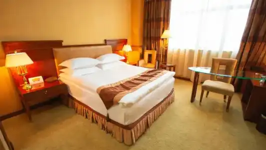 Ramada Plaza By Wyndham Gence - 59
