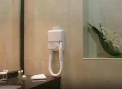 Ramada & Suites by Wyndham Bucharest North - 23