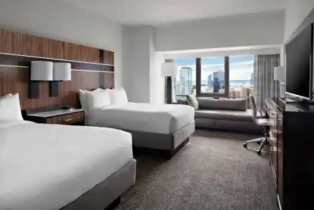 New York Marriott Marquis - 57