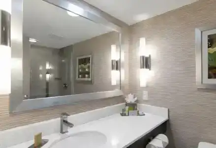 DoubleTree by Hilton Jacksonville Airport - 37