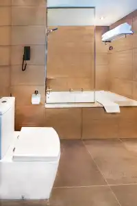 Le Meridien Abu Dhabi - 23
