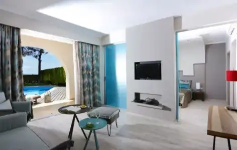 Alexandra Beach Spa Resort - 73