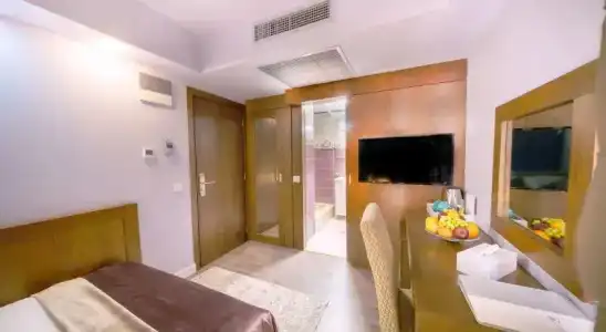 Phoenicia Comfort - 36