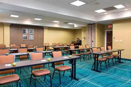 The Peoria, SureStay Collection by Best Western - 15