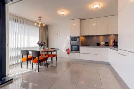Black Pearl Apartment - 38