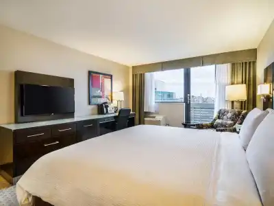 Holiday Inn Vancouver-Centre - 60