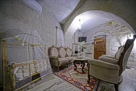 Maccan Cave - 112