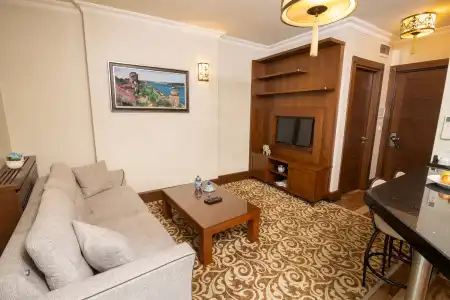 K Suites - 28