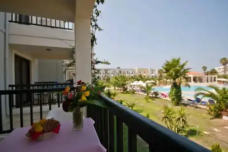 Tigaki Beach - 40