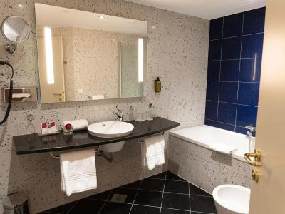 Double Tree by Hilton Ljubljana - 59
