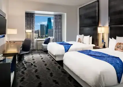 W Dallas - 56