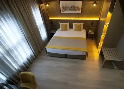 Seraglio & Suites - 108