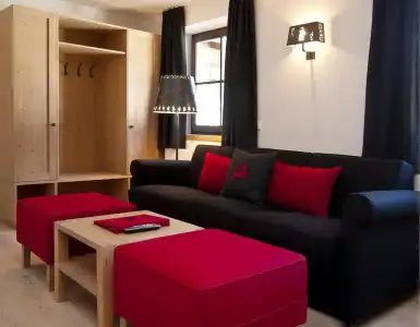 Zin Senfter Residence - 20