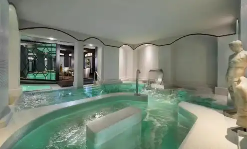 Hôtel Barrière Fouquet's Paris - 31