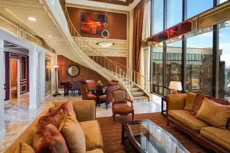 Golden Nugget - 26