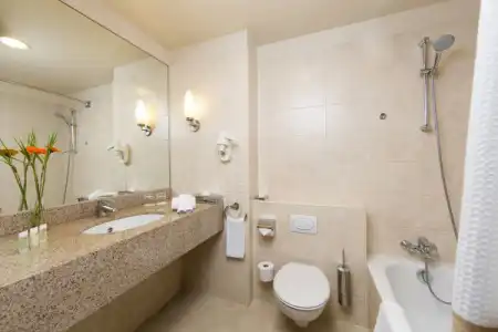 Courtyard by Marriott Brussels - 48