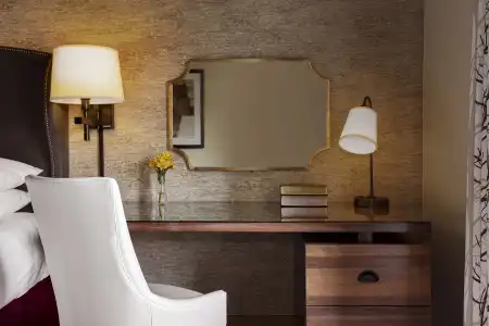 The Edgewater - 11