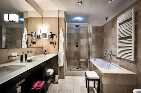 Crowne Plaza Milan City by IHG - 14