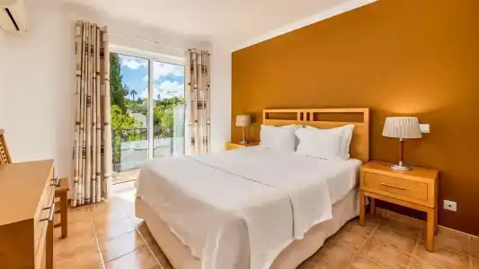 Jardim Da Meia Praia - 18