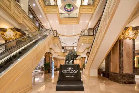 Crowne Plaza Shanghai Nanjing Road by IHG - 23