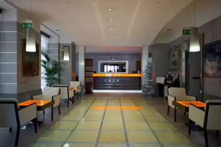 Best Western Crystal Palace - 28