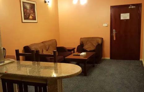 Al Bustan Tower Suites - 38