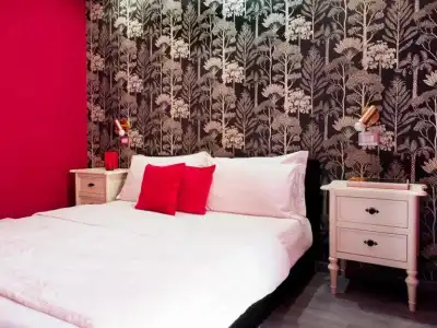 Cest La Vie Suites - 22