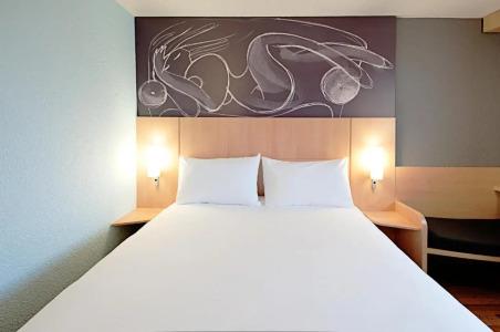 Ibis Barcelona Cornella - 2