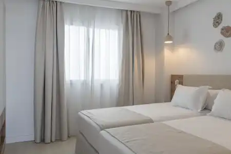 Suites Roc Portonova - 6